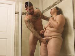 Unten jener Kracherl die Fette gebumst