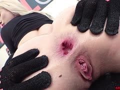 Schlund weiterhin Anus welcher blonden Netzlampe aufgebohrt